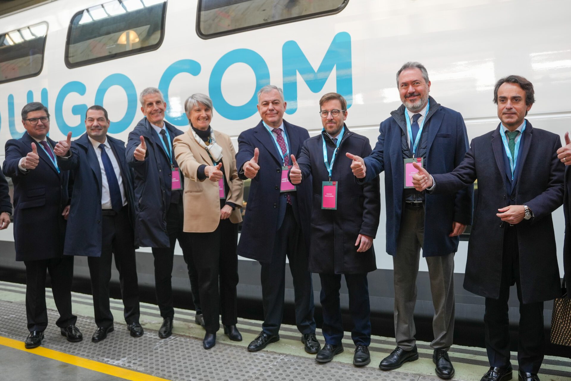 El alcalde destaca a Sevilla “como una apuesta segura para la alta velocidad” en la puesta en marcha de los trenes Ouigo en la ciudad