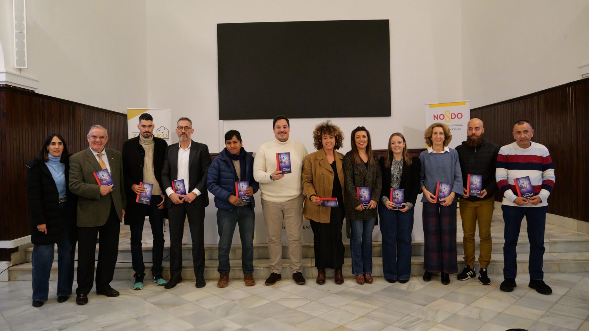 El Gobierno de Sanz impulsa la inclusión social con un libro de relatos de internos de centros penitenciarios y nuevas ayudas para su reinserción