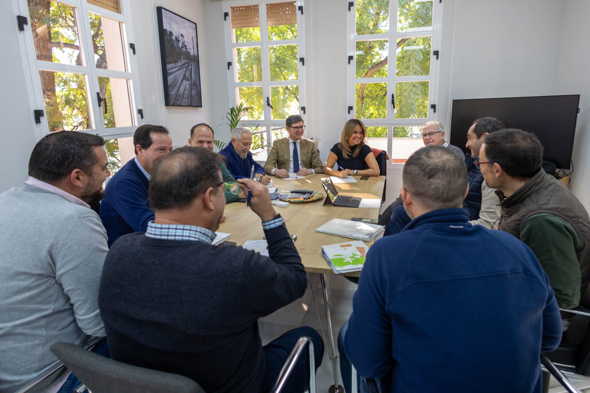 El Gobierno de Sanz amplía la recogida puerta a puerta al Polígono Su Eminencia para reforzar la limpieza en los parques empresariales