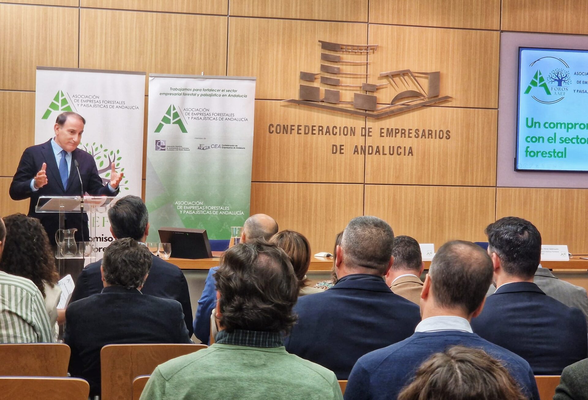 El sector forestal andaluz y la Junta firman un protocolo en CEA para impulsar la gestión sostenible – Confederación de Empresarios de Andalucía