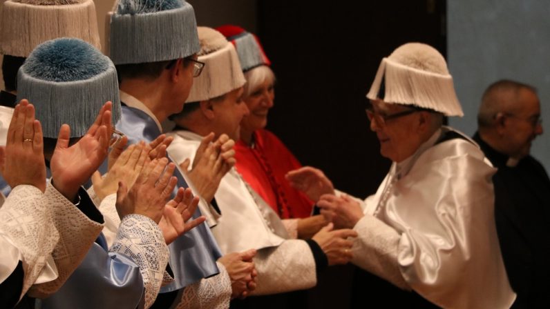 La Facultad de Teología San Isidoro inviste a sus tres primeros doctores honoris causa