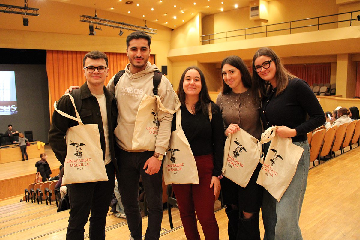 La US recibe a los estudiantes de movilidad que llegan en el segundo cuatrimestre