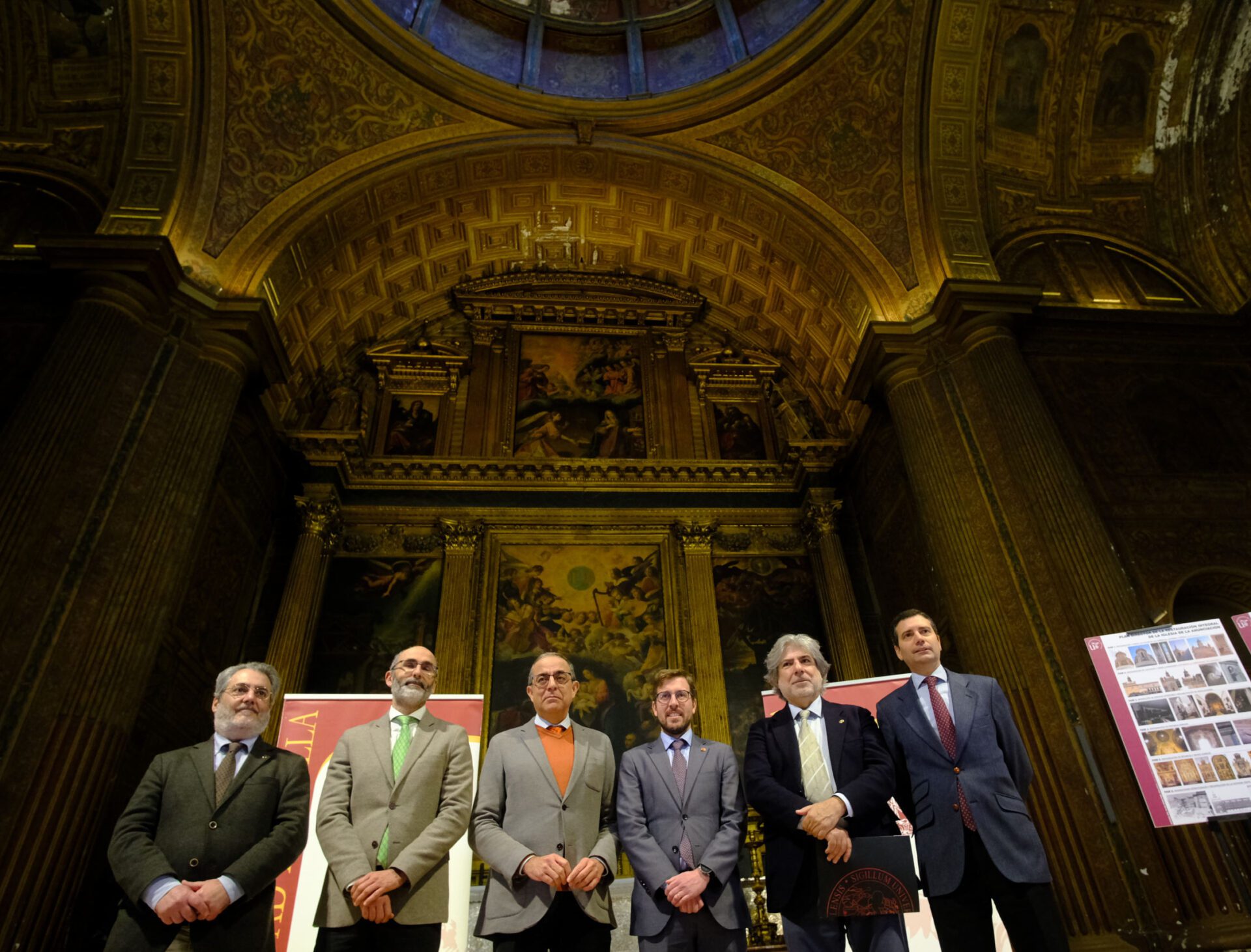 La US abre las visitas a las cubiertas de la Iglesia de la Anunciación y presenta la segunda fase de restauración