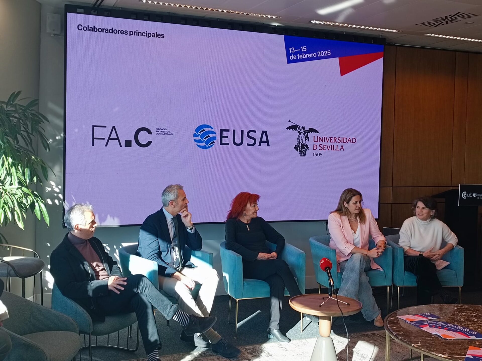 Ya se pueden solicitar las becas  para el Hay Festival Forum de Sevilla 