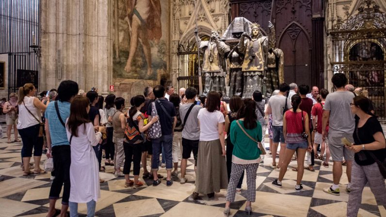 Más de 300.000 personas pudieron acceder de forma gratuita a la visita cultural de la Catedral, Giralda e iglesia de El Salvador en 2024