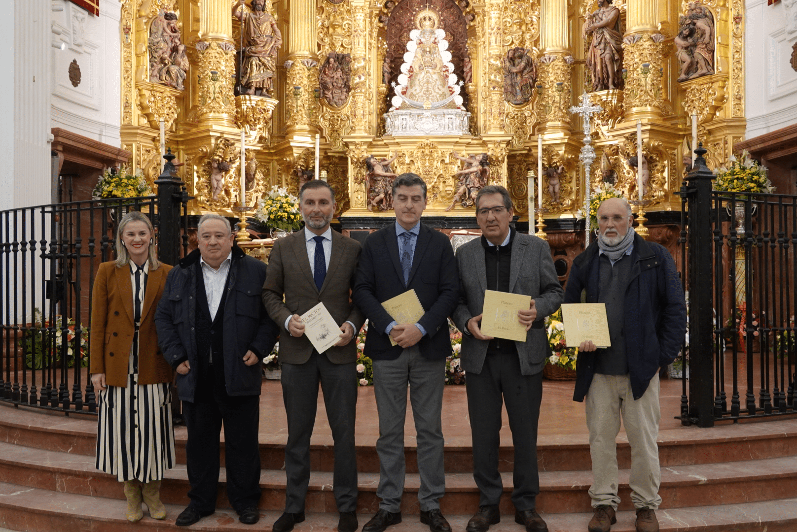 La Fundación Cajasol inaugura una exposición inspirada en la obra de Juan Ramón Jiménez y la devoción rociera