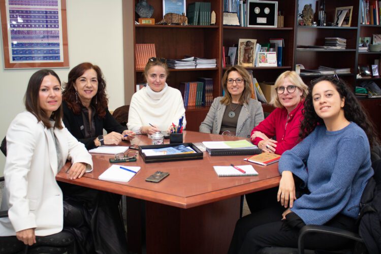 Encuentro entre la UPO y el Colegio Santa Clara para impulsar la conservación del patrimonio cultural en el Caribe   La reunión se ha celebrado en el marco del Programa Transcultura de la UNESCO