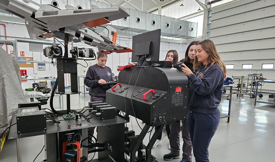 Las alumnas que estudian ciclos formativos sobre ciencia y tecnología aumentan un 73% desde 2019