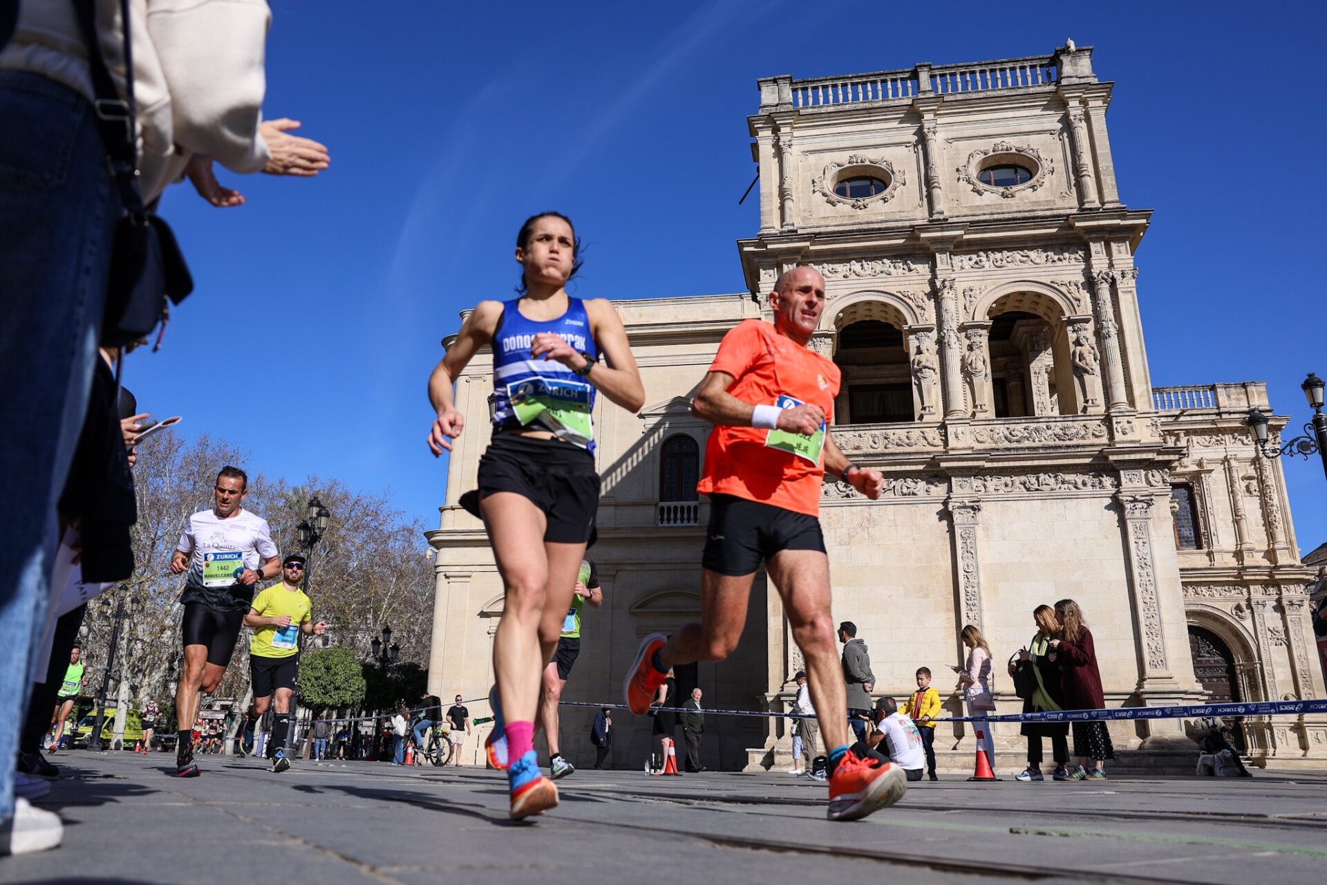 El 40 ZURICH Maratón de Sevilla contará con servicios especiales de movilidad, limpieza y seguridad