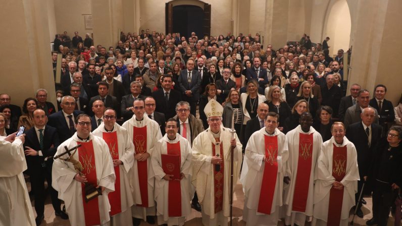 Mons. Saiz en la reapertura de San Pedro de Sanlúcar: «Este es un espacio sagrado de encuentro con Dios»