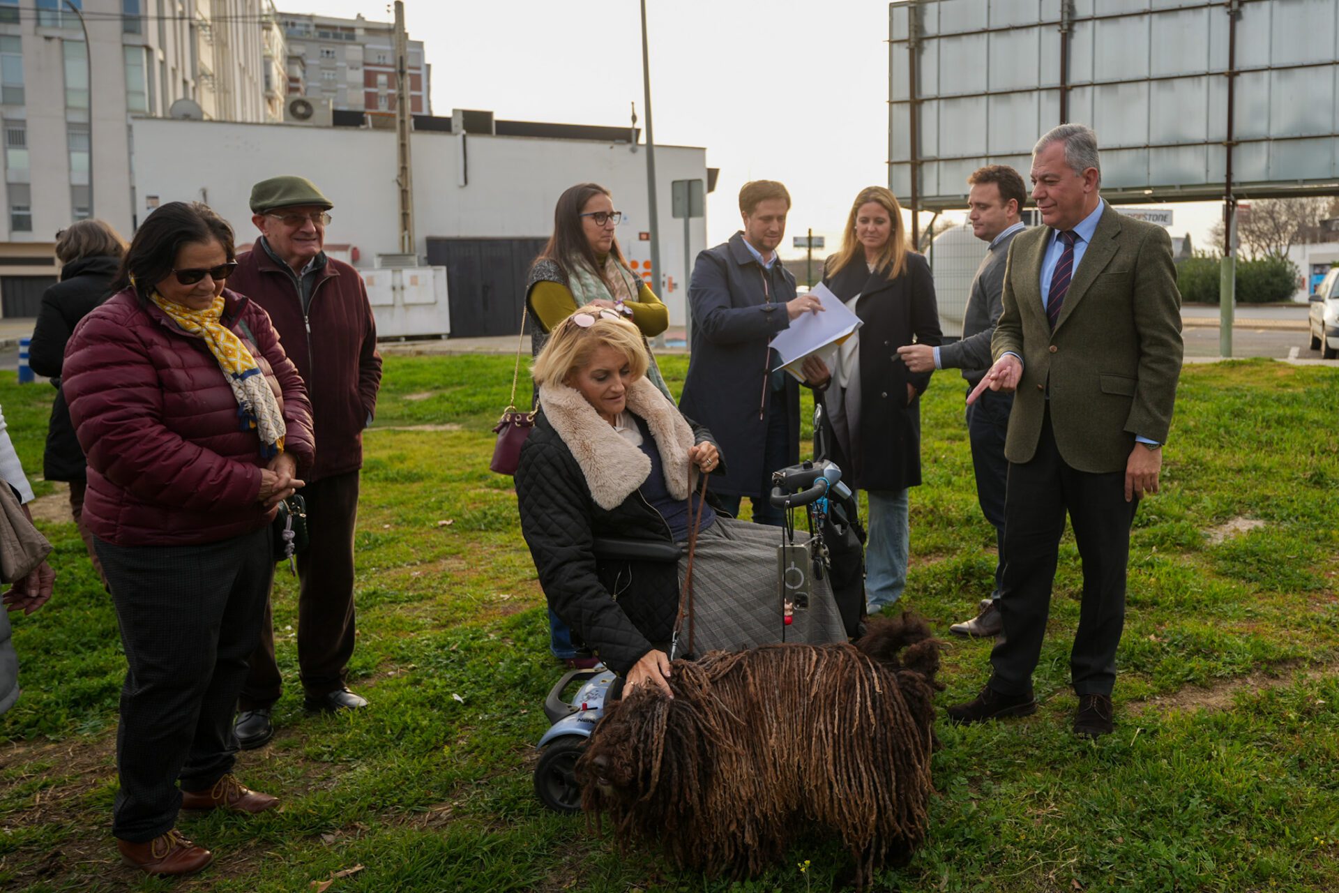 El Gobierno de Sanz atiende la demanda de los vecinos de Gran Vía y Santa Clara que tendrán un nuevo parque canino