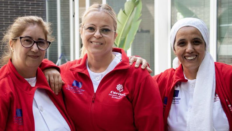 Cáritas Sevilla comprometida con el acompañamiento y la promoción de la mujer
