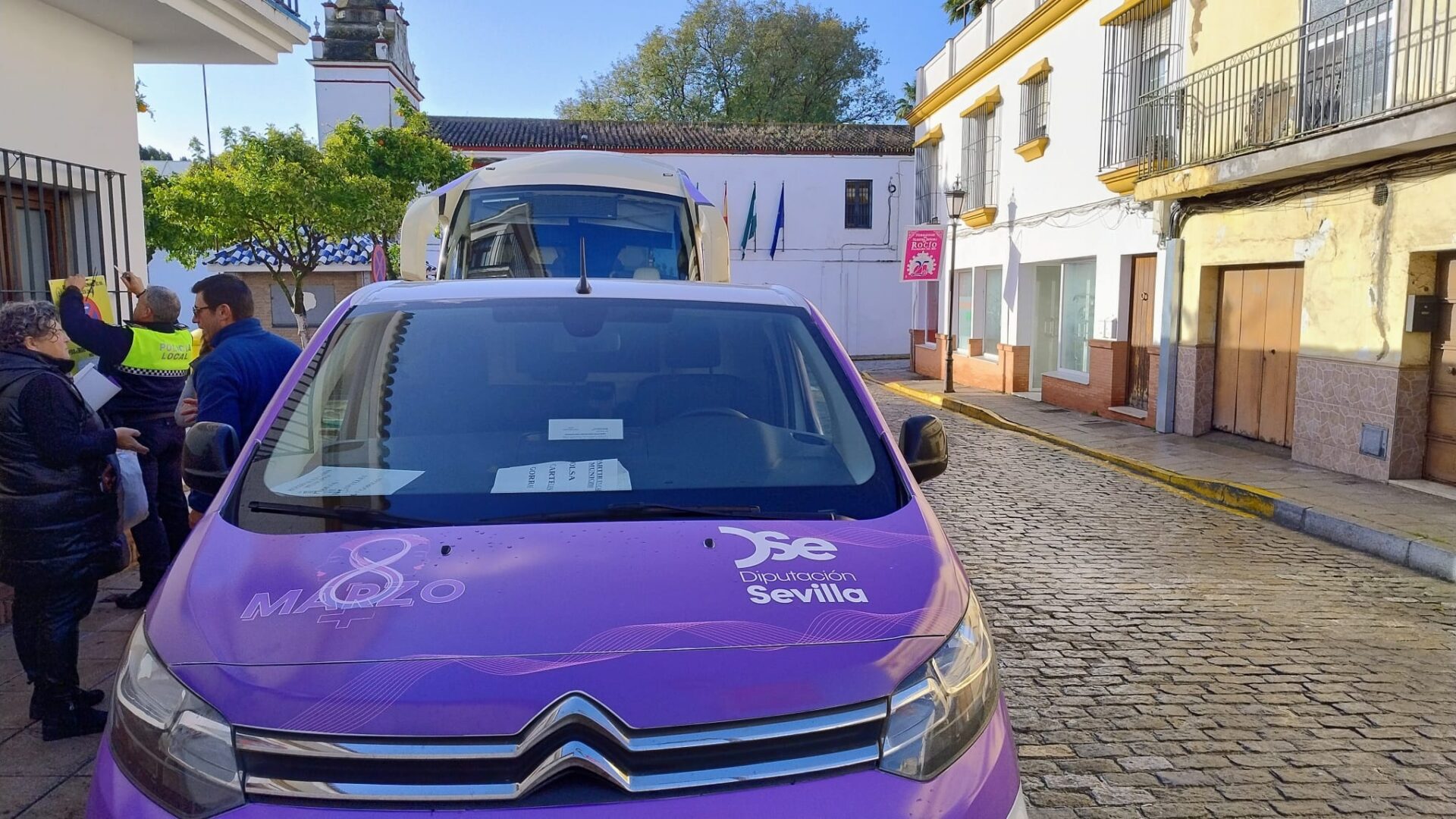 El Bus de la Igualdad llega a Palomares del Río