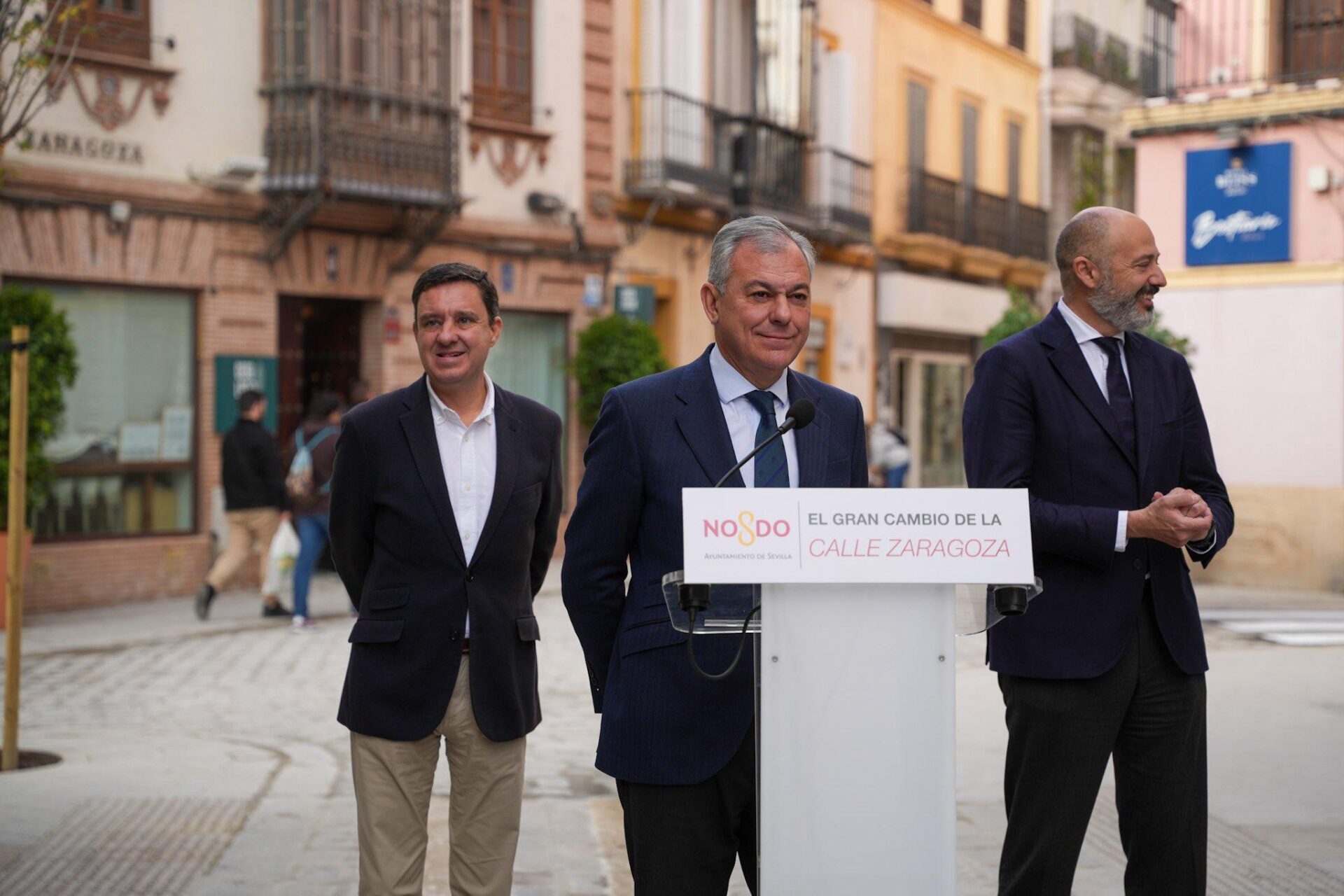 El Gobierno municipal aprueba la convocatoria de ayudas para el comercio afectado por las obras de la calle Zaragoza por un importe de 85 000 euros