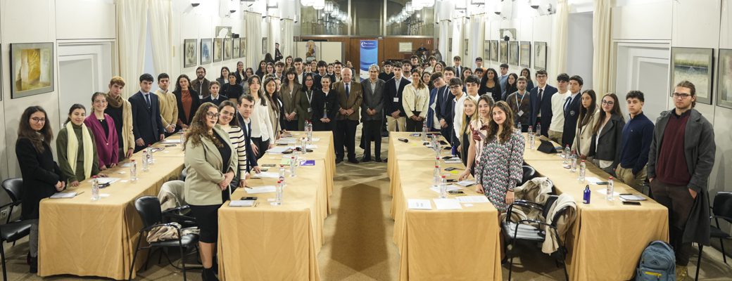 La Cámara andaluza acoge el Parlamento Científico de Jóvenes 2025