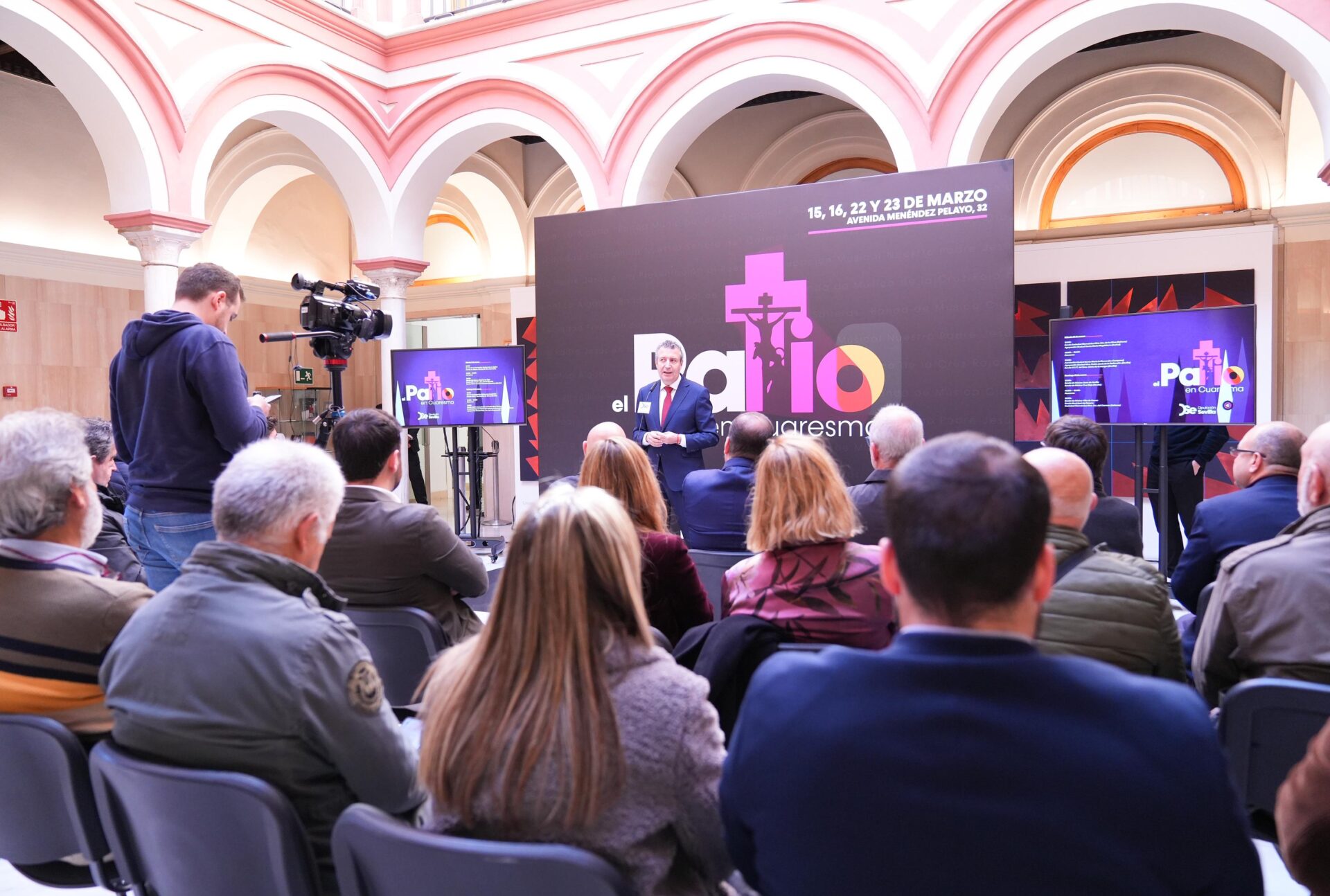 Javier Fernández y el diputado provincial de Cultura asisten mañana a ‘El Patio en Cuaresma’, en la Sede de la Diputación