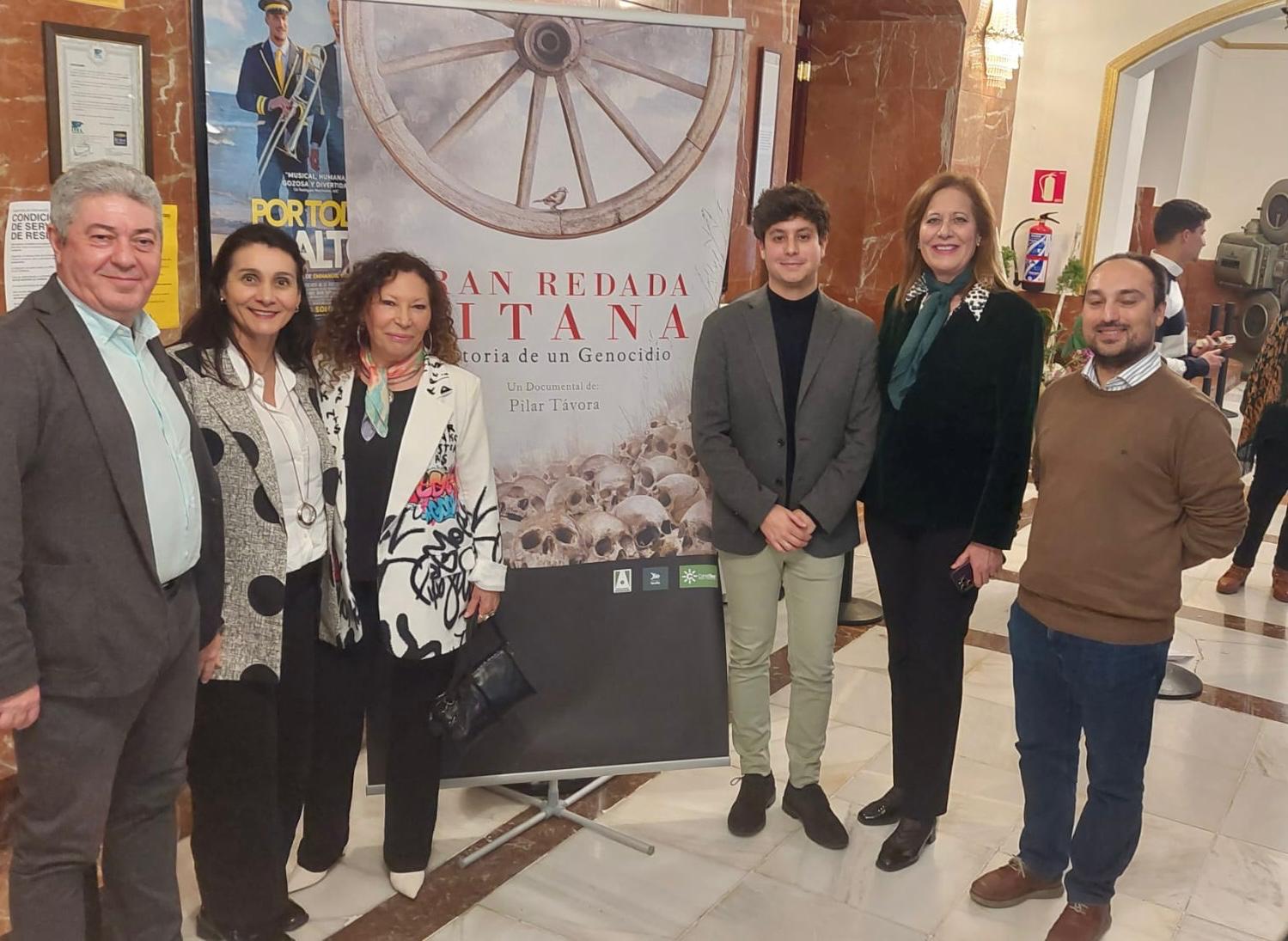 Casimiro Fernández en el estreno del documental ‘Gran redada gitana’, de Pilar Távora