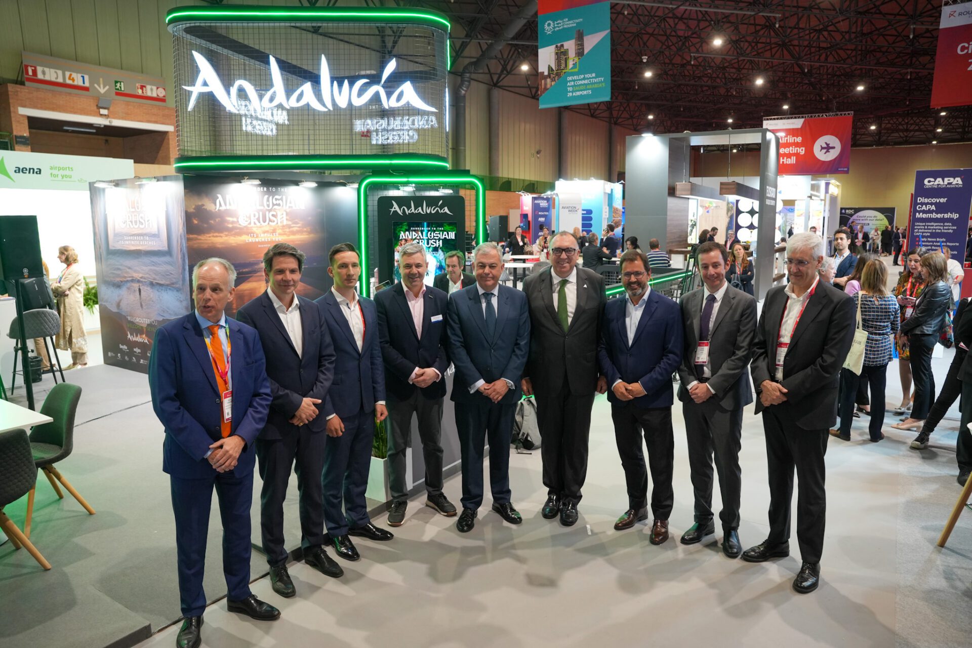 El alcalde Sanz valora las nuevas rutas de easyJet como un impulso clave para el turismo y la economía local