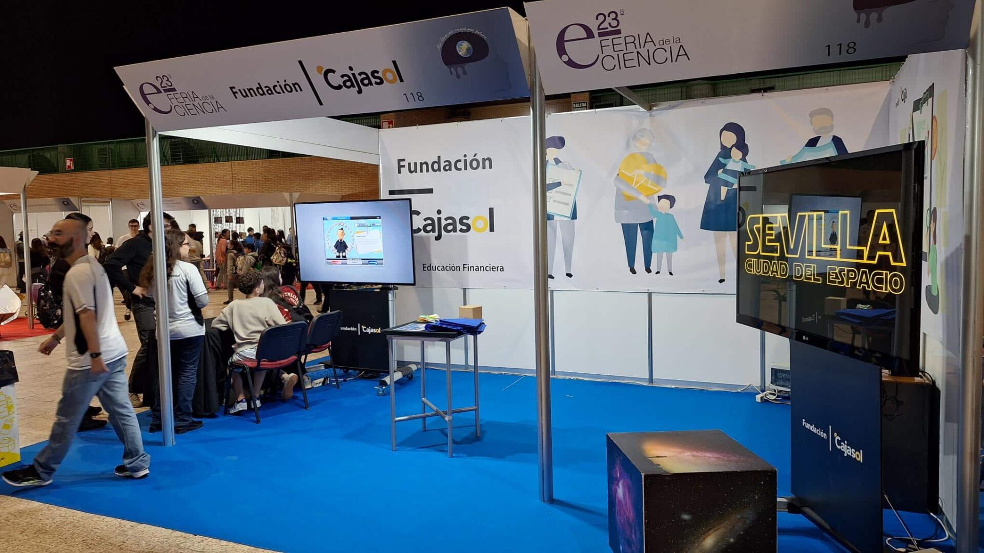 La Fundación Cajasol en la Feria de la Ciencia de Sevilla