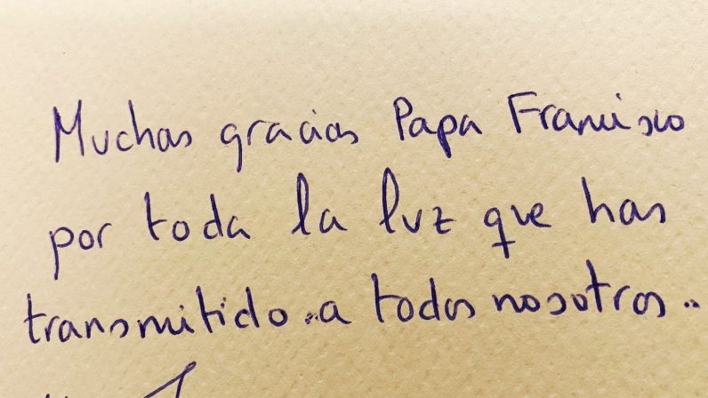 “Muchas gracias, papa Francisco, por ayudarnos a vivir el Evangelio”
