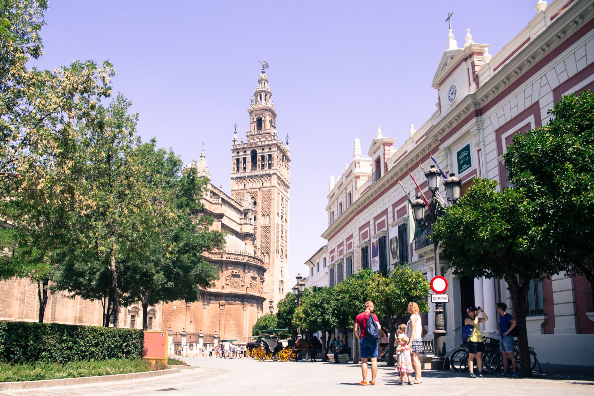 Horario especial para visitar las exposiciones de la Casa de la Provincia durante los días de la Feria de Abril