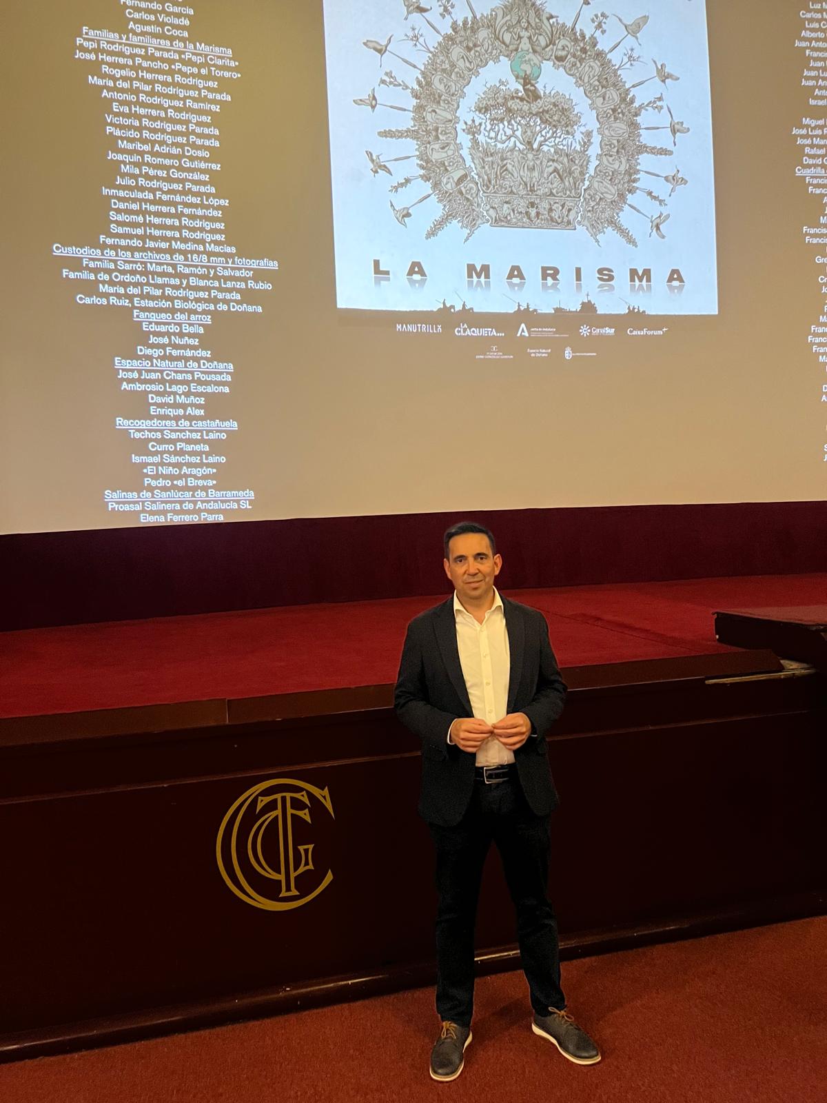 Gonzalo Domínguez representa a la Diputación en el preestreno del documental ‘La Marisma’, de Manu Trillo y La Claqueta PC