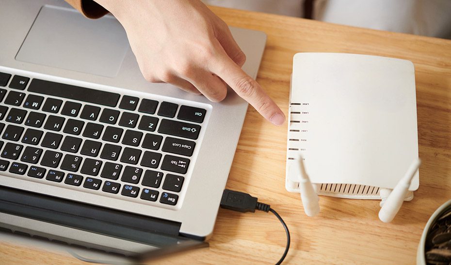 Consumo aconseja analizar las condiciones de contratación de la telefonía y la conexión a internet