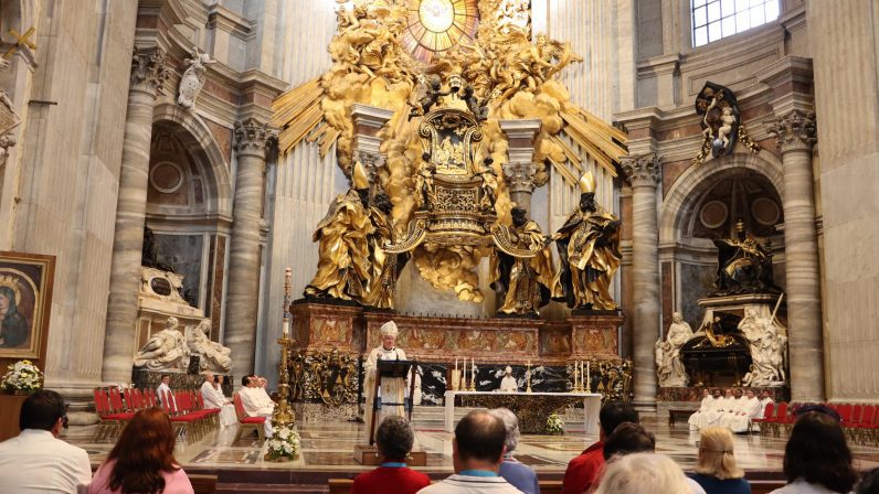 El arzobispo de Sevilla en la Cátedra de San Pedro: “Hemos traído a Roma la belleza de nuestra tierra, el arte de nuestras devociones, el alma de nuestro pueblo”