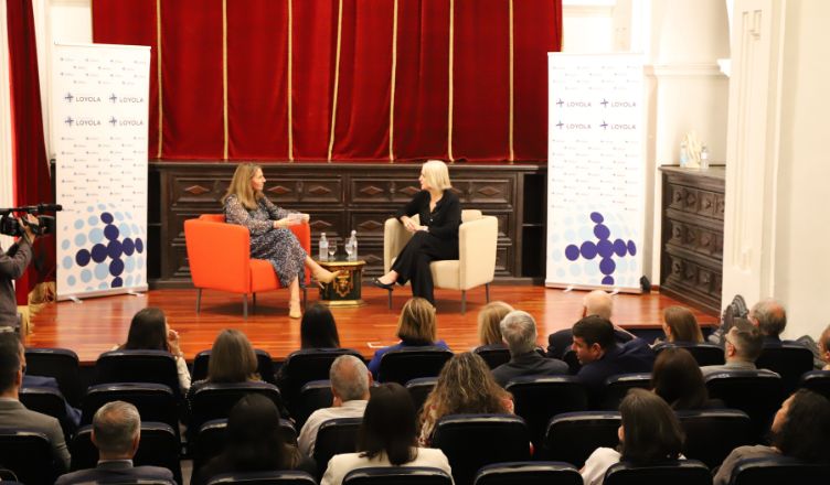 Rosa Tous en el ciclo “Reflexiones con directivos” de la Universidad Loyola: liderazgo, cultura empresarial y sostenibilidad en la empresa familiar