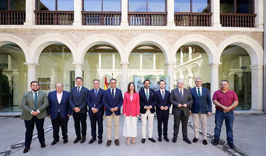 La Junta afronta la mejora integral del acceso a Sierra Nevada por más de 22 millones de euros