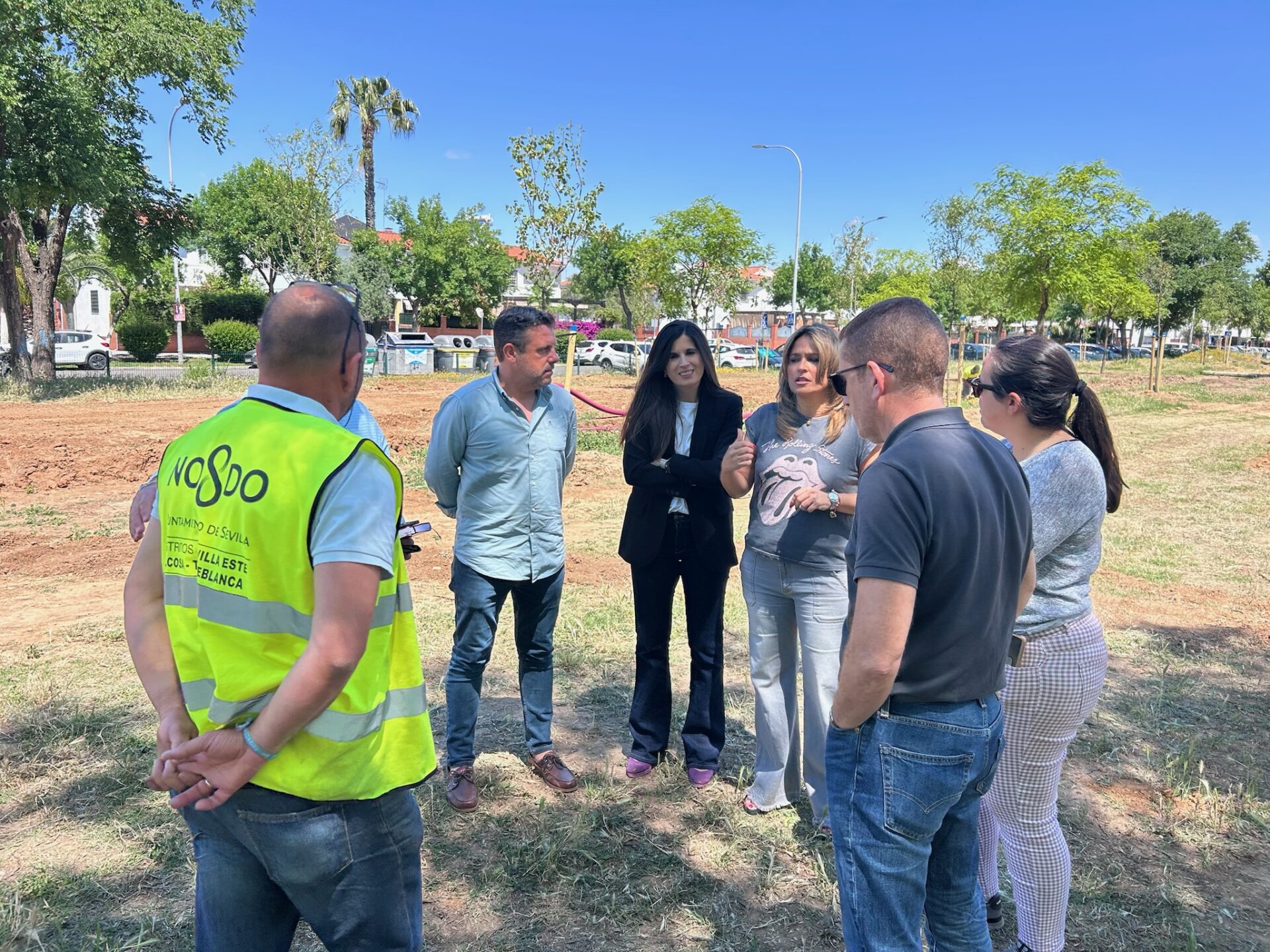 El Gobierno de Sanz transforma una parcela abandonada de Sevilla Este en un gran espacio verde de 13 000 m² para el disfrute de los vecinos