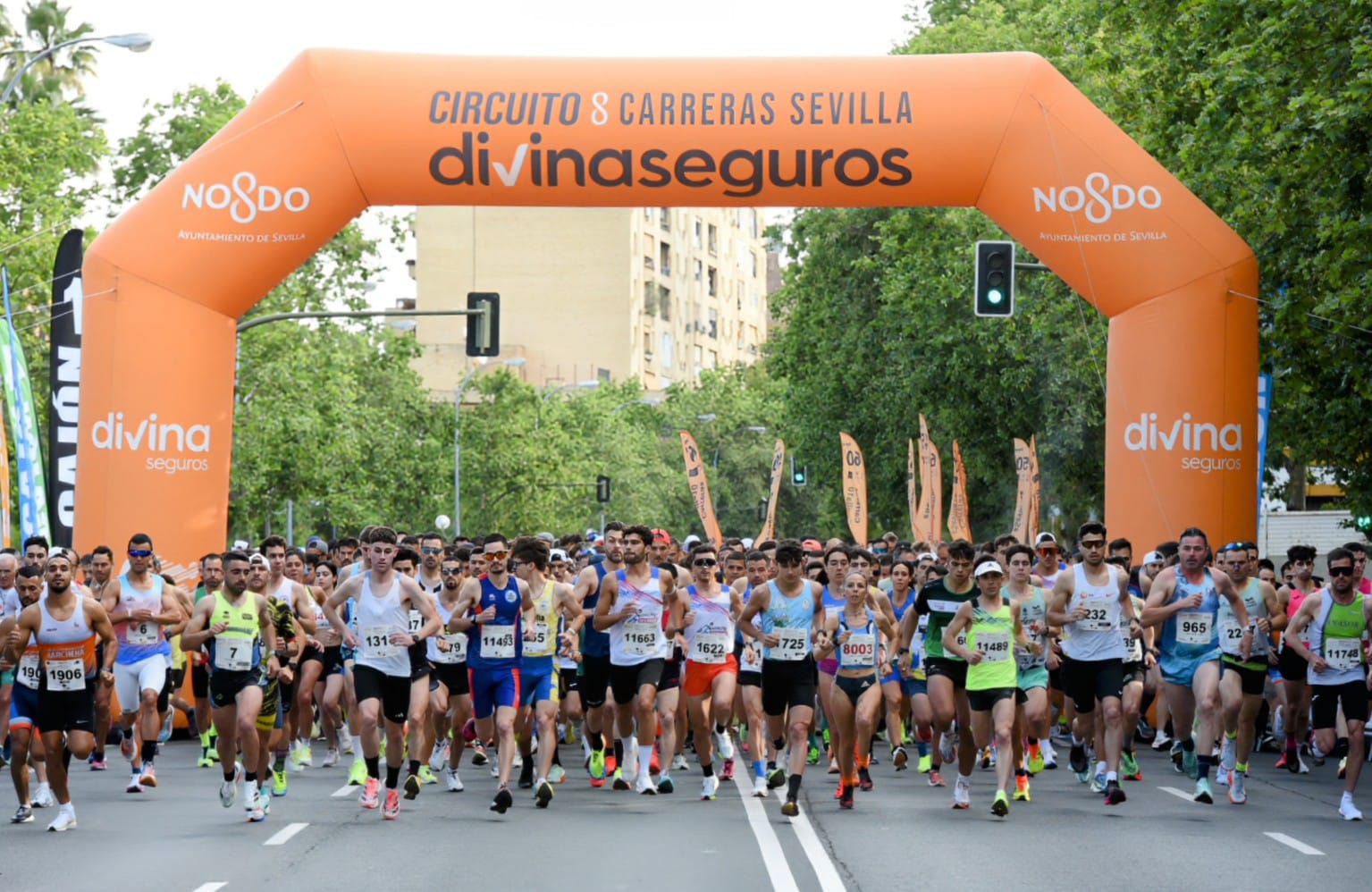 Casi 9000 participantes en la Carrera Parque de María Luisa confirman el éxito del Circuito Divina Seguros de Carreras #Sevilla10