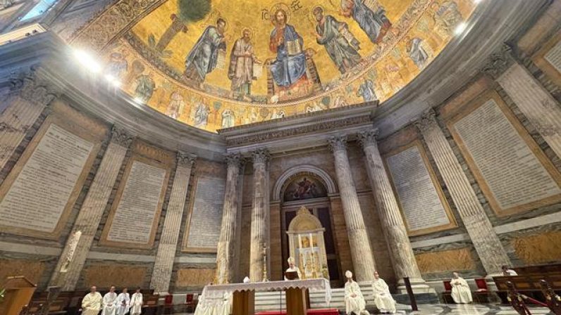 Eucaristía en la Basílica San Pablo Extramuros