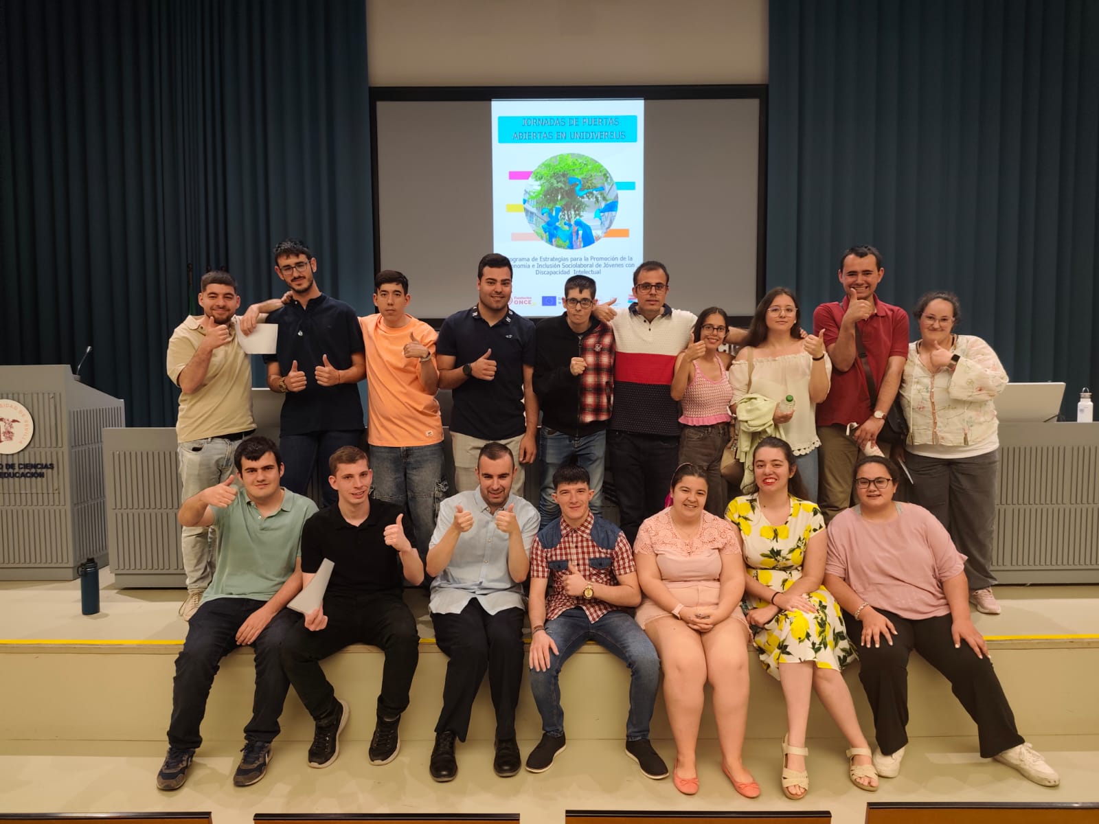 18 jóvenes con discapacidad intelectual consiguen su título en la Universidad de Sevilla