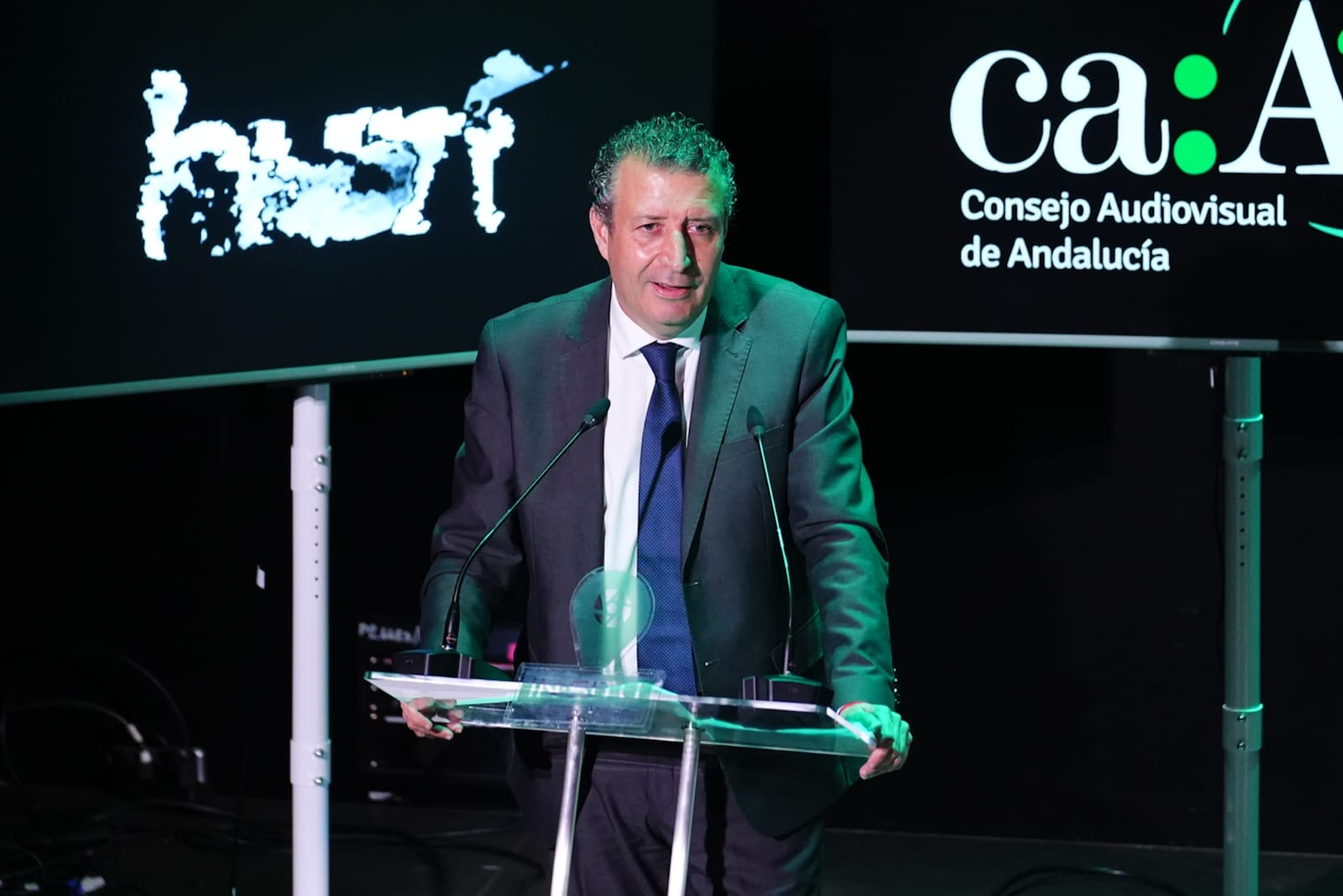 El presidente de la Diputación inaugura las primeras jornadas “In Situ” que organiza la Escuela de Reporteros de Andalucía