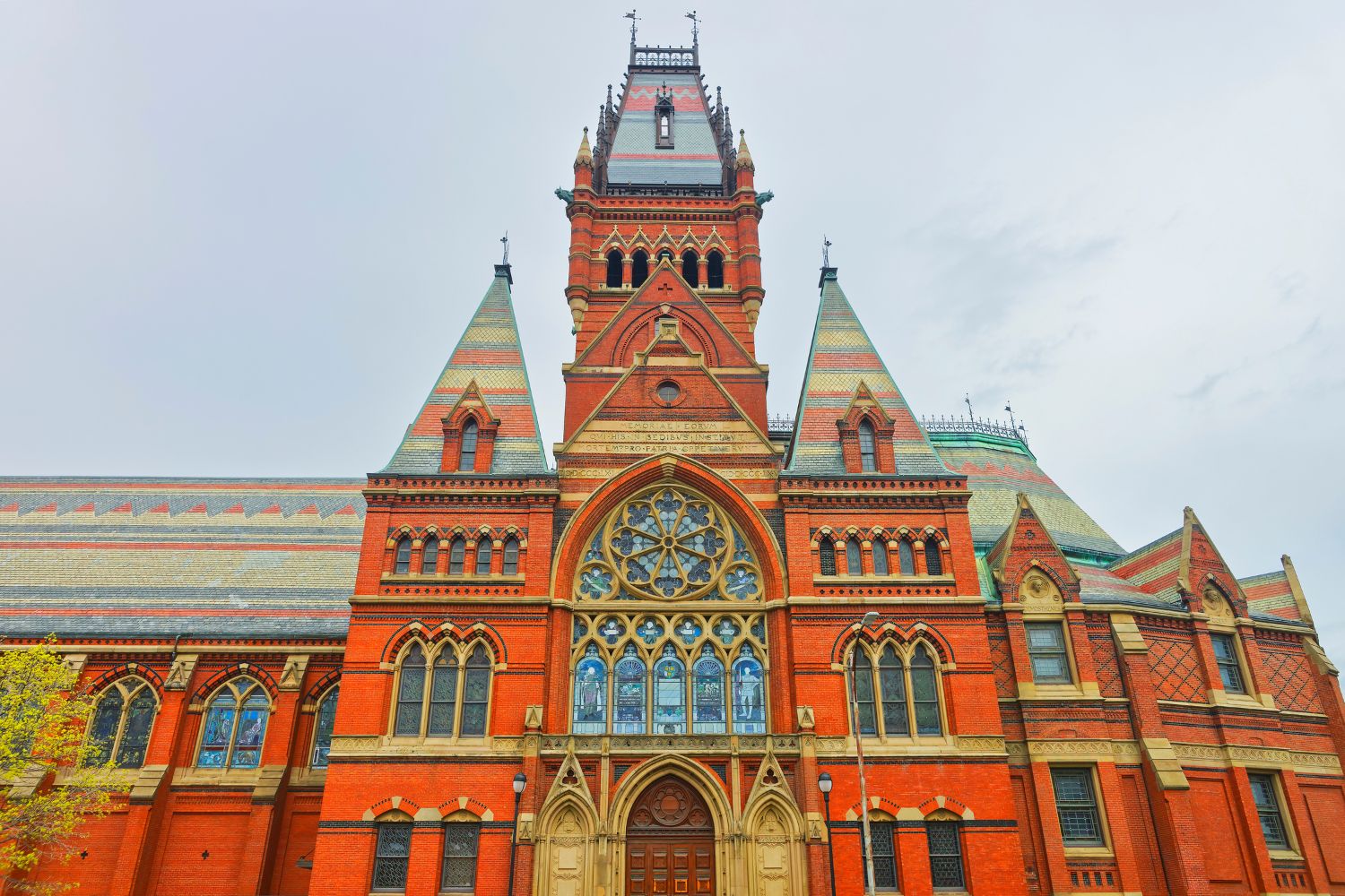 La US ve “inadmisible” la prohibición de matricular a estudiantes extranjeros en Harvard