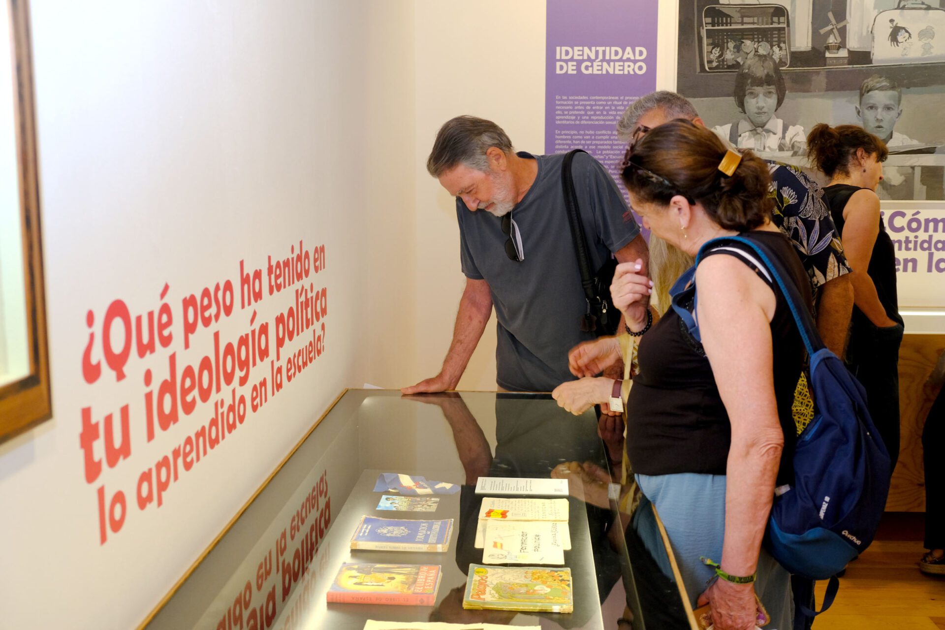 La Universidad de Sevilla rescata la memoria escolar en una exposición sobre patrimonio educativo