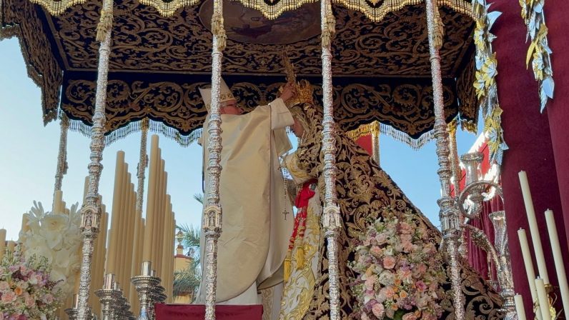 Nuestra Señora de los Dolores Coronada