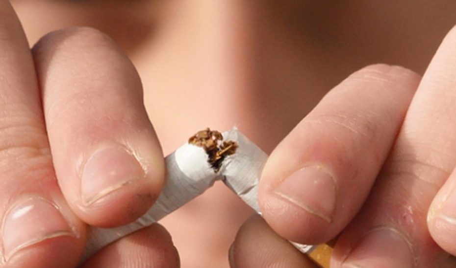 Salud advierte de las tácticas que fomentan la adicción con motivo el Día Mundial sin Tabaco