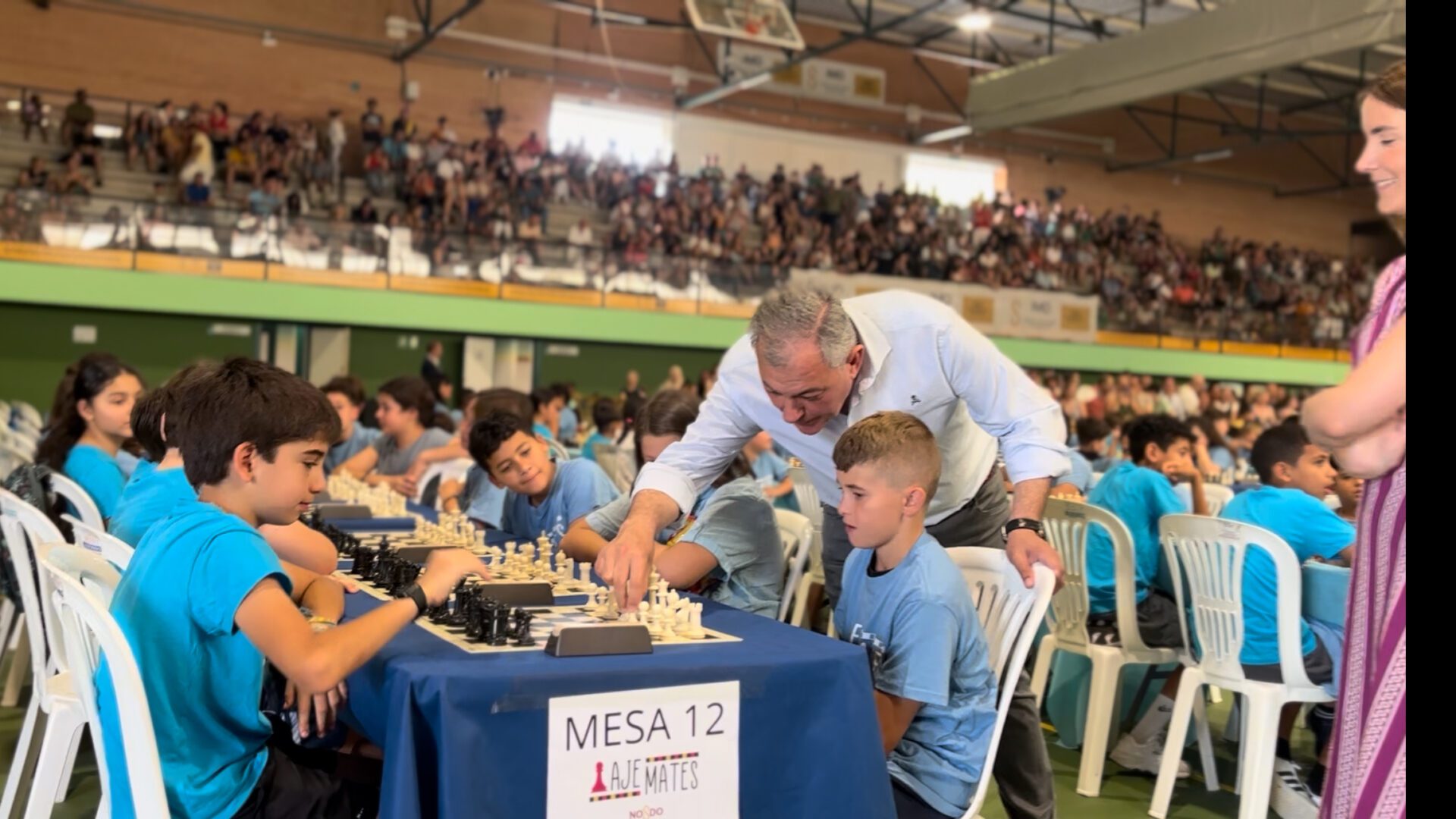 El alcalde clausura el programa educativo que une el ajedrez y las matemáticas y en el que han participado más de 3000 escolares sevillanos