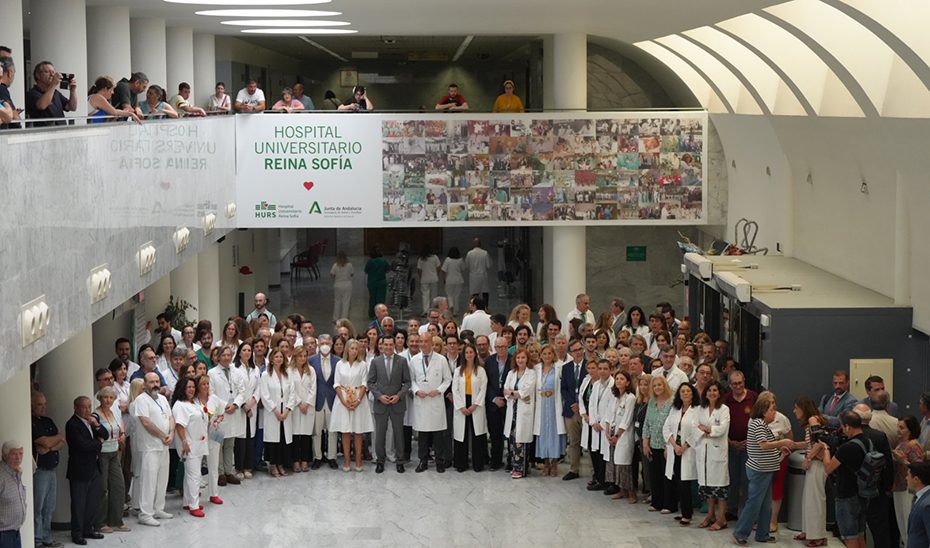 Moreno destaca que Andalucía ha superado en 2024 la cifra récord de 1.222 trasplantes, un 18% más que el año anterior