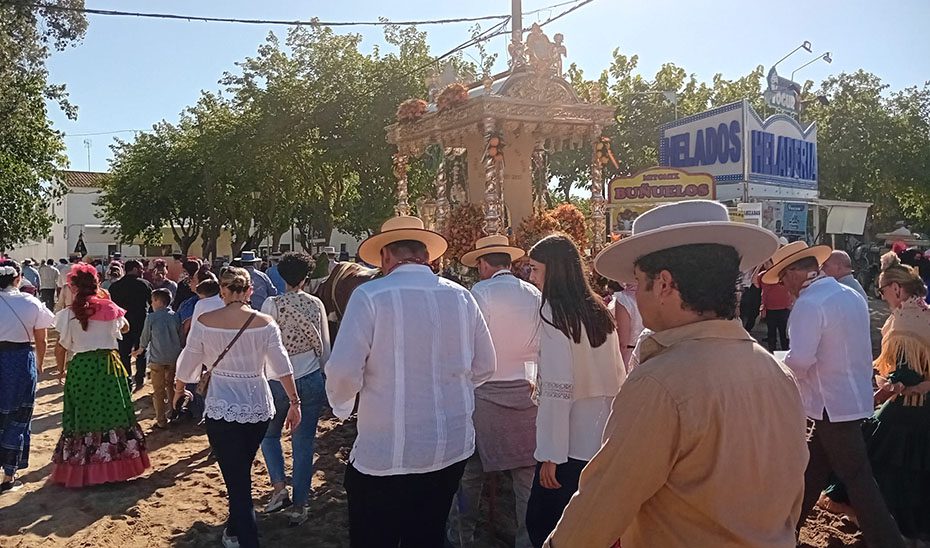 Las primeras hermandades inician su camino sin incidencias tras la activación del Plan Romero
