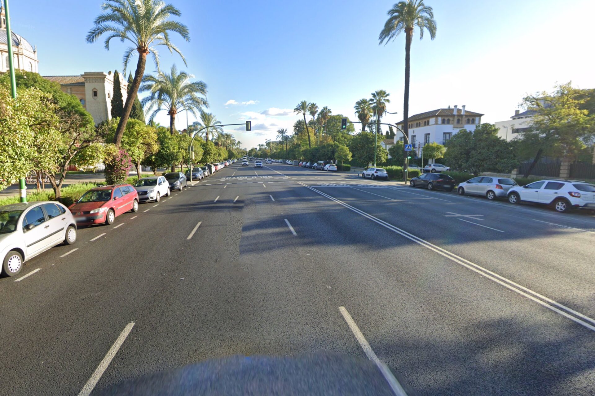 El Ayuntamiento reasfaltará, a partir del este domingo, la Avenida de la Palmera y el Paseo de las Delicias con una inversión de más de 727 000 euros