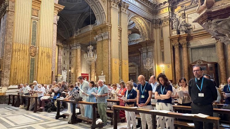 La Archidiócesis de Sevilla se unirá a la Vigilia de Pentecostés en la plaza de San Pedro de Roma
