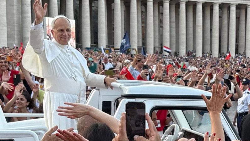 El Papa León XIV en la Vigilia de Pentecostés: “Somos un pueblo en camino”