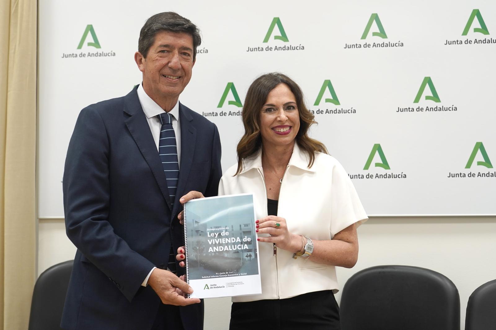 La Junta entrega el anteproyecto de Ley de Vivienda de Andalucía al Consejo Económico y Social
