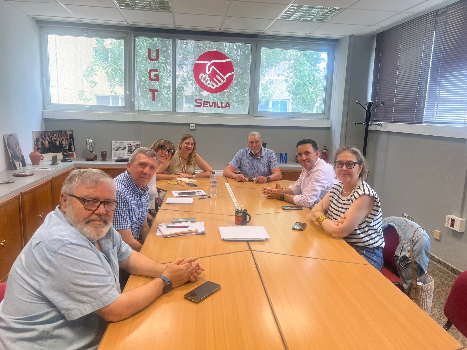 Gonzalo Domínguez y Juan Bautista Ginés en la sede de UGT, para continuar “avanzando en el gran Consorcio de Aguas de la Provincia de Sevilla”