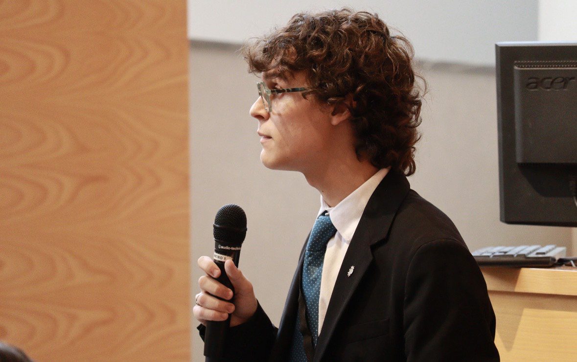 El estudiante Adrián Romero representará a la US en el Mundial de Oratoria
