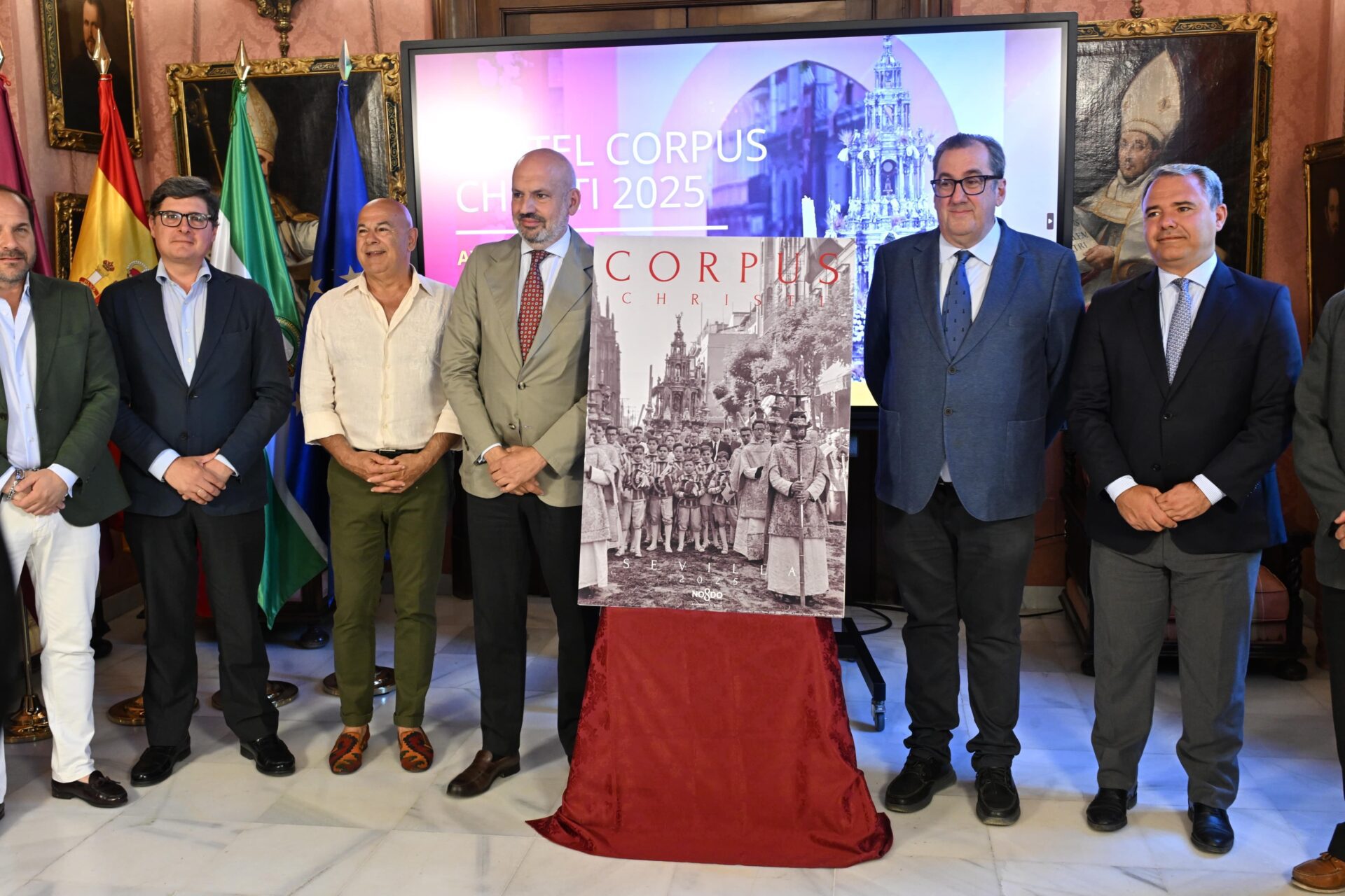 El Ayuntamiento recupera la fotografía para el cartel del Corpus con una estampa histórica de la Hemeroteca Municipal de hace 75 años