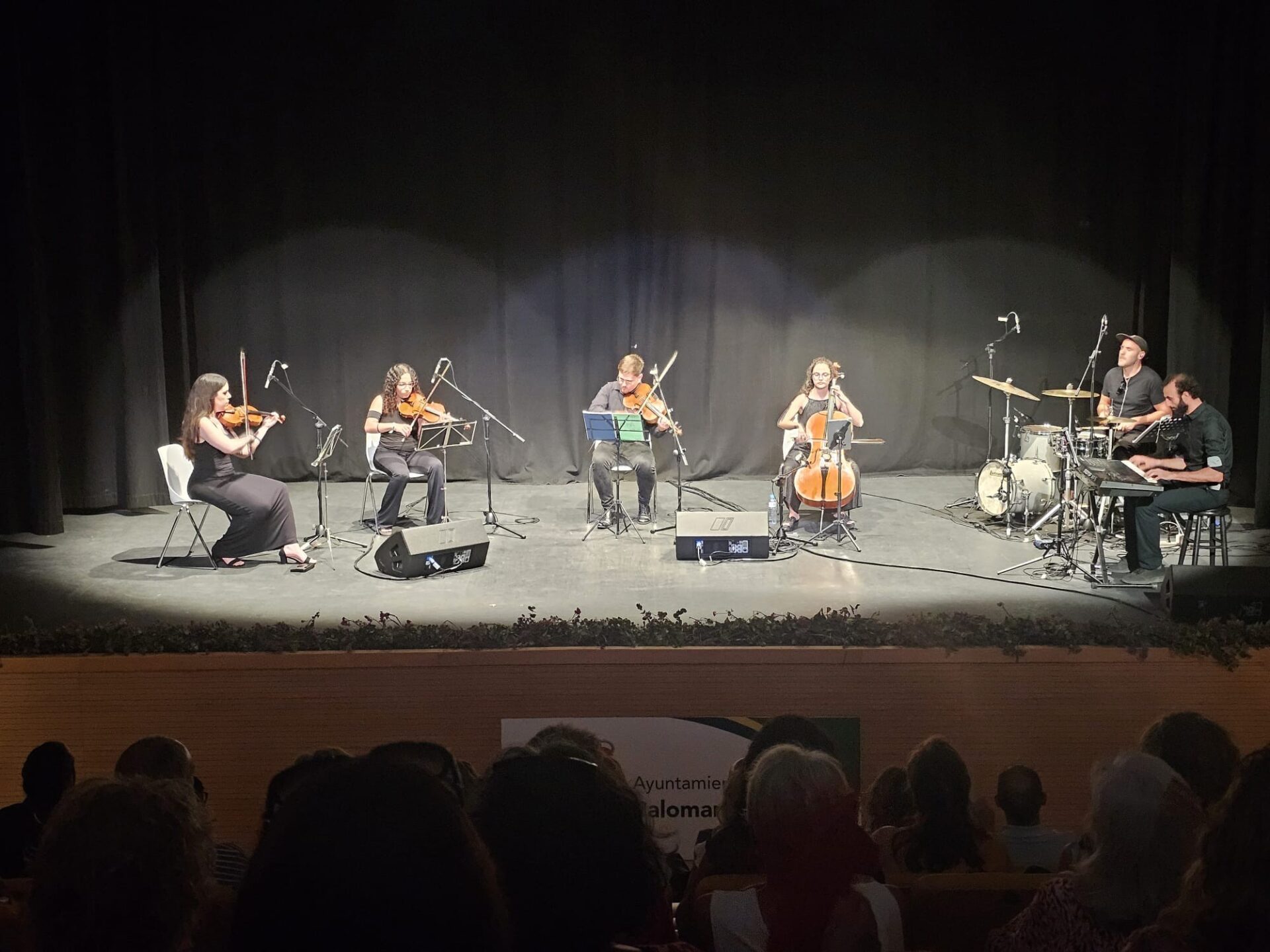 Traditio Musicae deslumbra en el Teatro Municipal con su homenaje a ABBA